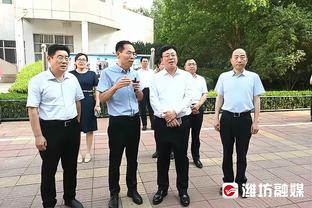 看看这两翼齐飞！本期送分题，你能说出首发11人分别是谁吗？